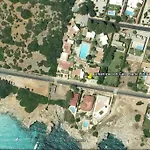 A 25 Metros Del Mar Apartment Binisafua