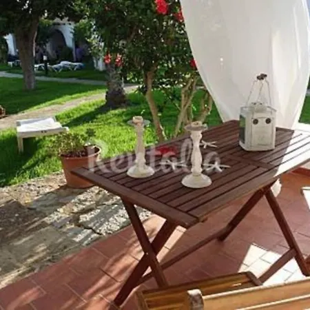 A 25 Metros Del Mar *