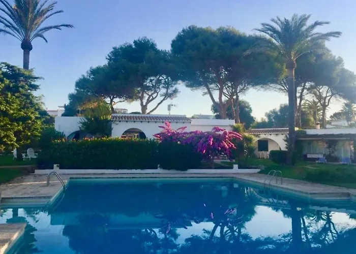 A 25 Metros Del Mar Apartment Binisafua